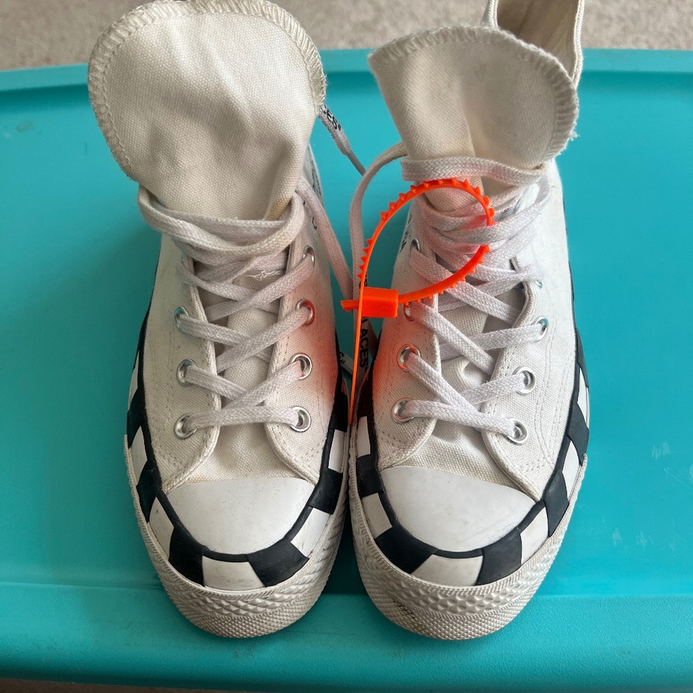 Off White Converse